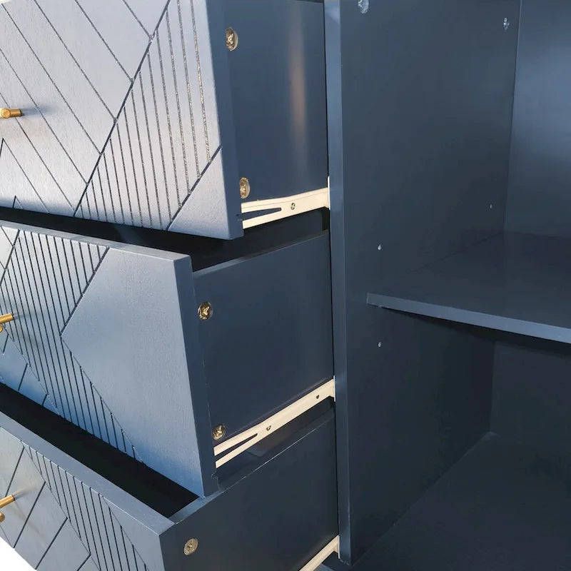 Buffet 2 portes 3 tiroirs bleu marine sculpté avec poignées dorées
